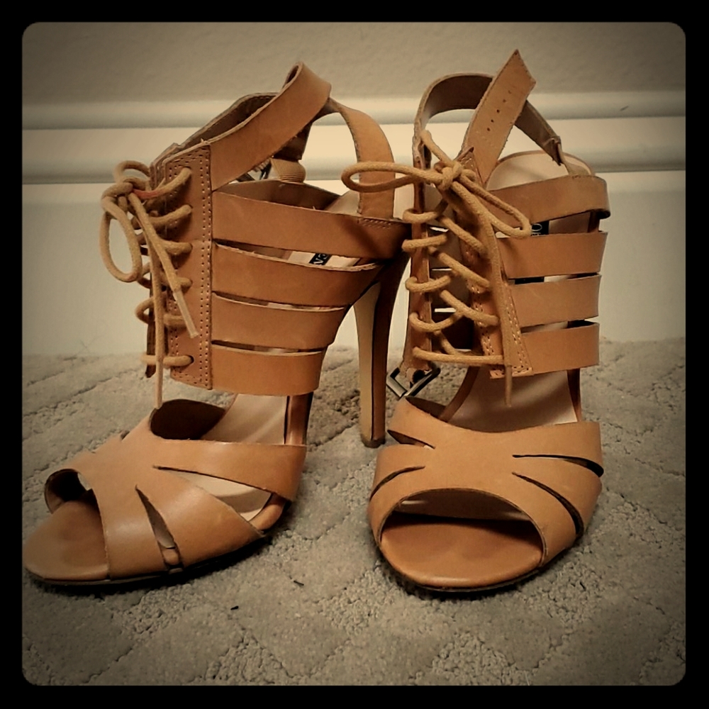 Shoemint nude heels